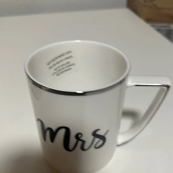 Mr and Mrs White Mugs with Silver & Gold Trim - Picture 6 of 8